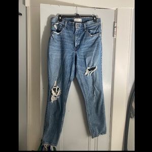 Abercrombie & Fitch High Rise Mom Jean